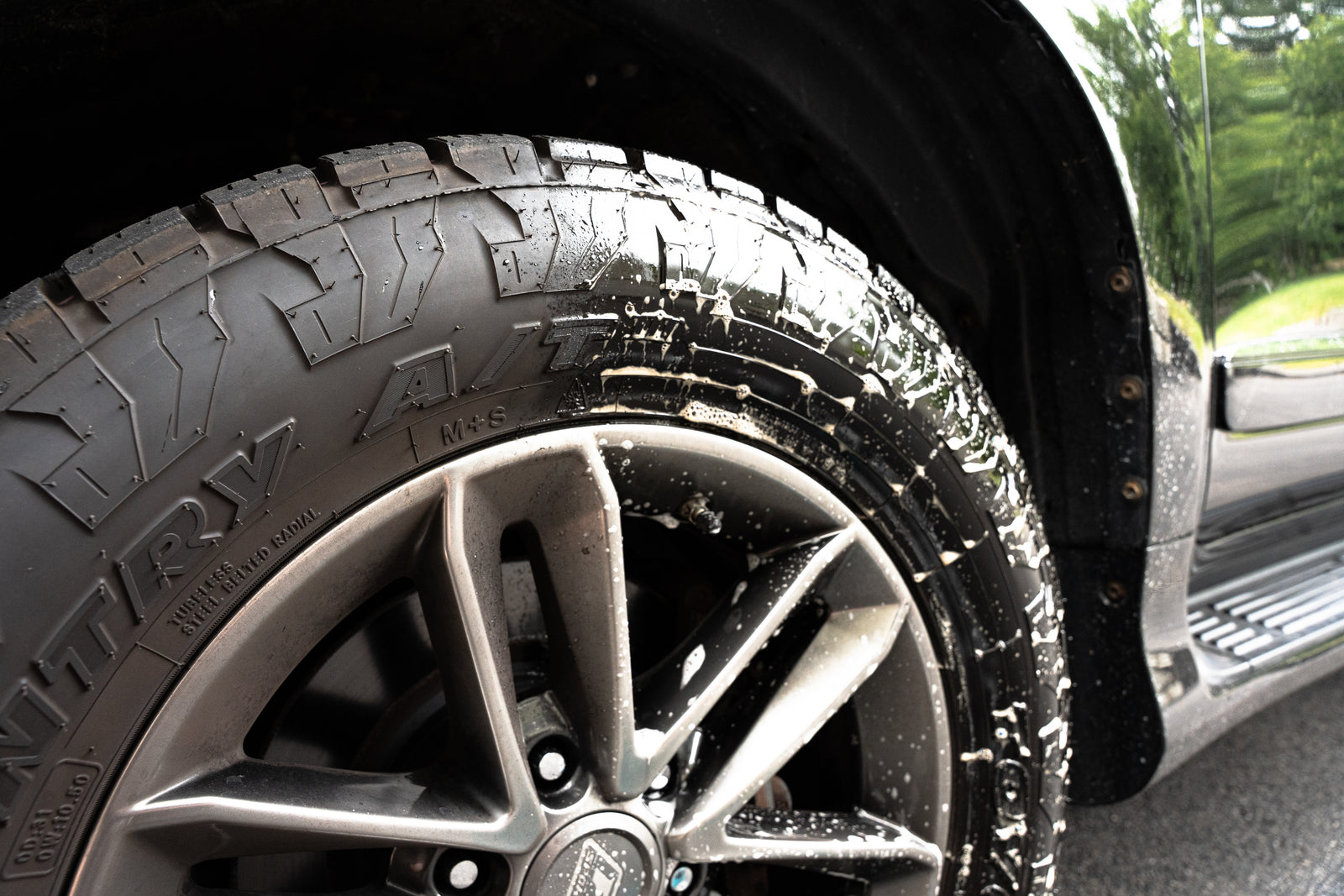 LABS Wheel & Tire Cleaner