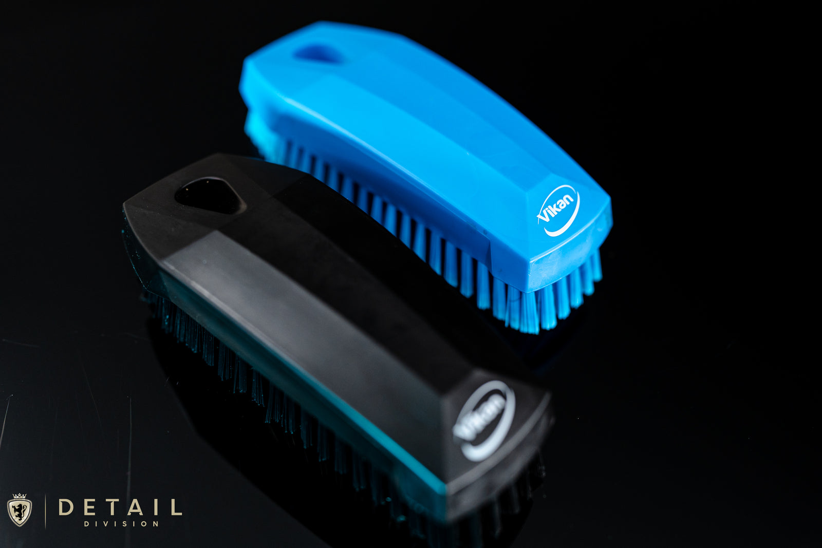 Vikan Textile Brush