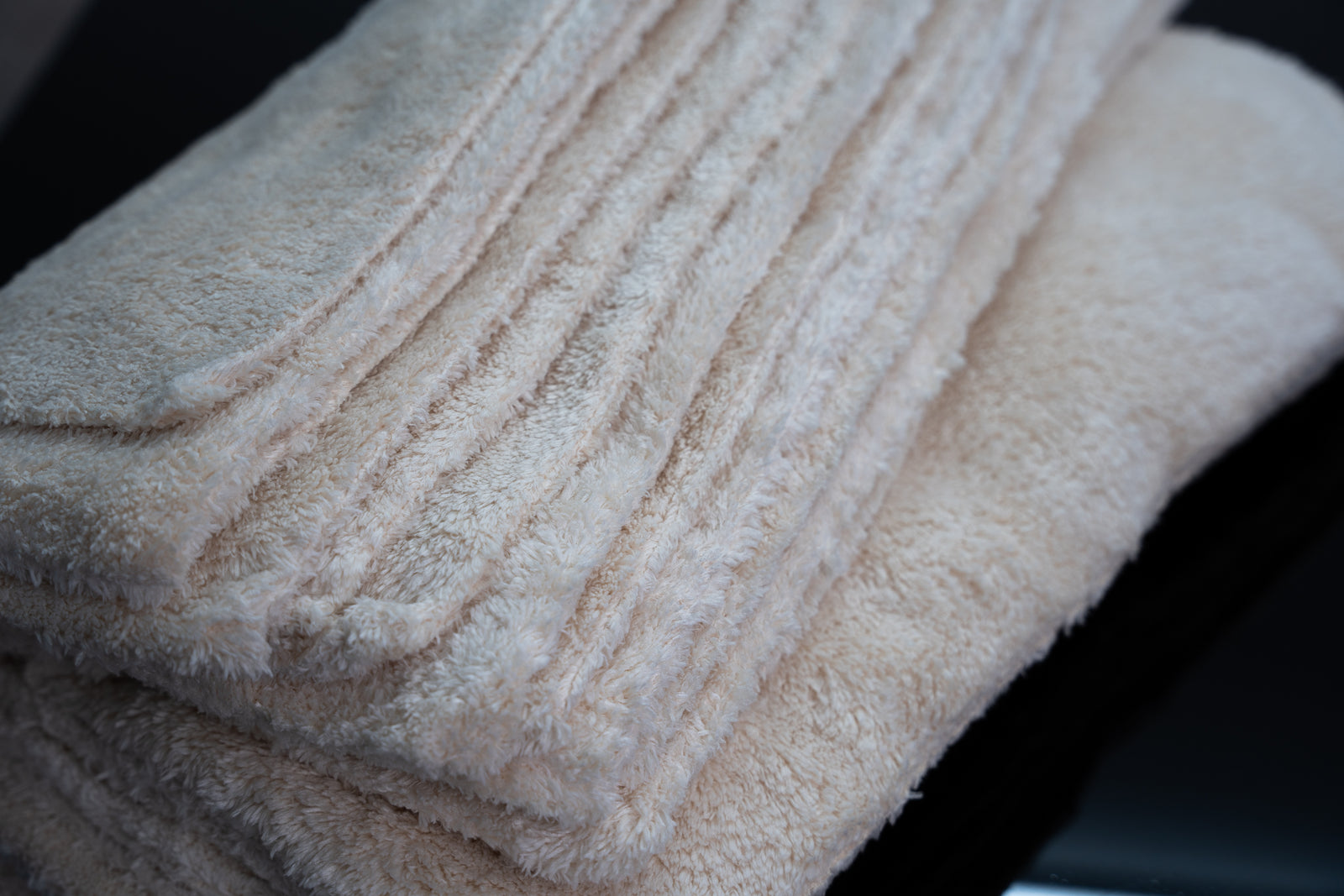 CASE of KLiN Werks Plush Towels (12) 12-Packs